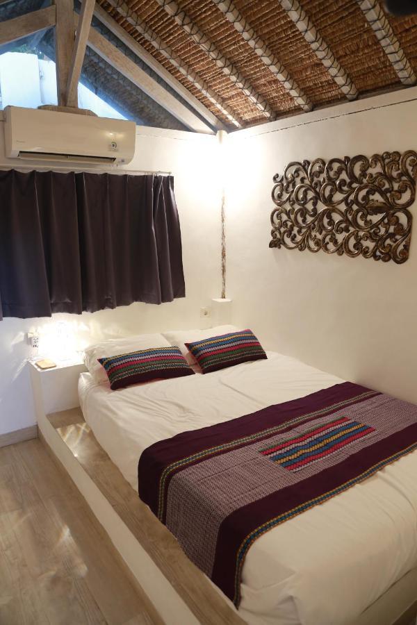 Villa Sentosa, Cheerful 3-Bedroom Villa With Pool Quần đảo Gili Ngoại thất bức ảnh