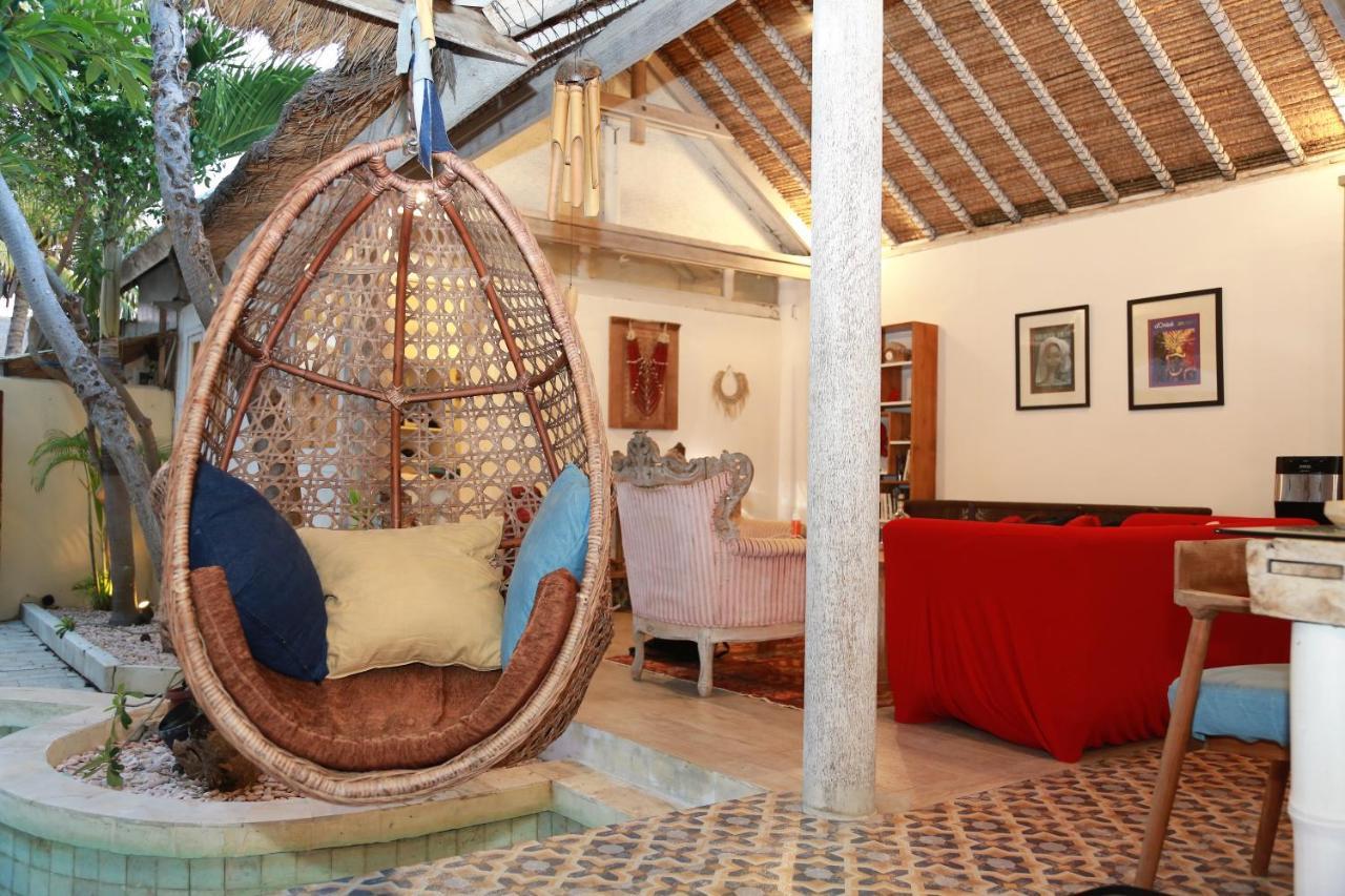 Villa Sentosa, Cheerful 3-Bedroom Villa With Pool Quần đảo Gili Ngoại thất bức ảnh