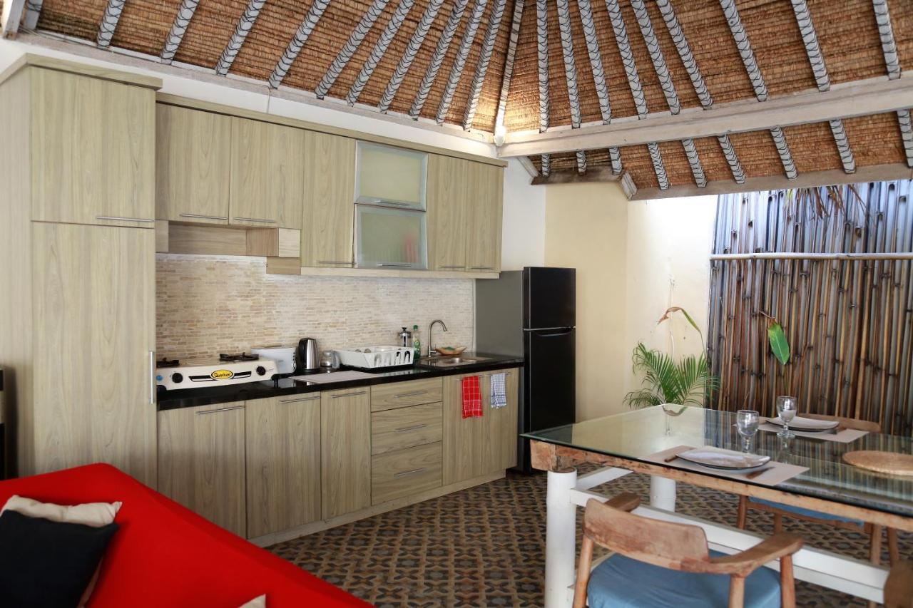 Villa Sentosa, Cheerful 3-Bedroom Villa With Pool Quần đảo Gili Ngoại thất bức ảnh