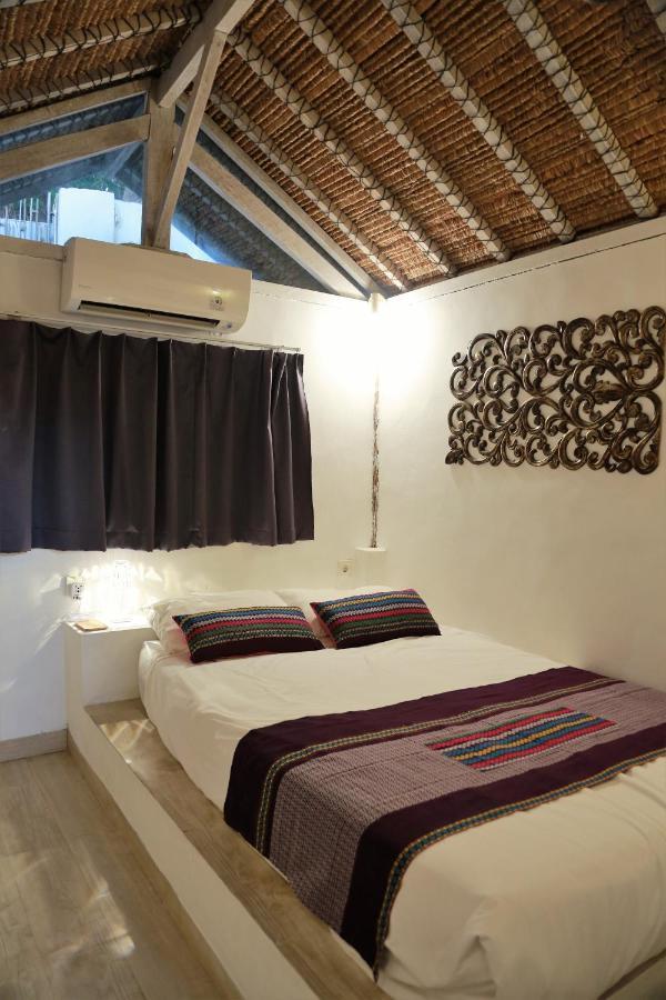 Villa Sentosa, Cheerful 3-Bedroom Villa With Pool Quần đảo Gili Ngoại thất bức ảnh