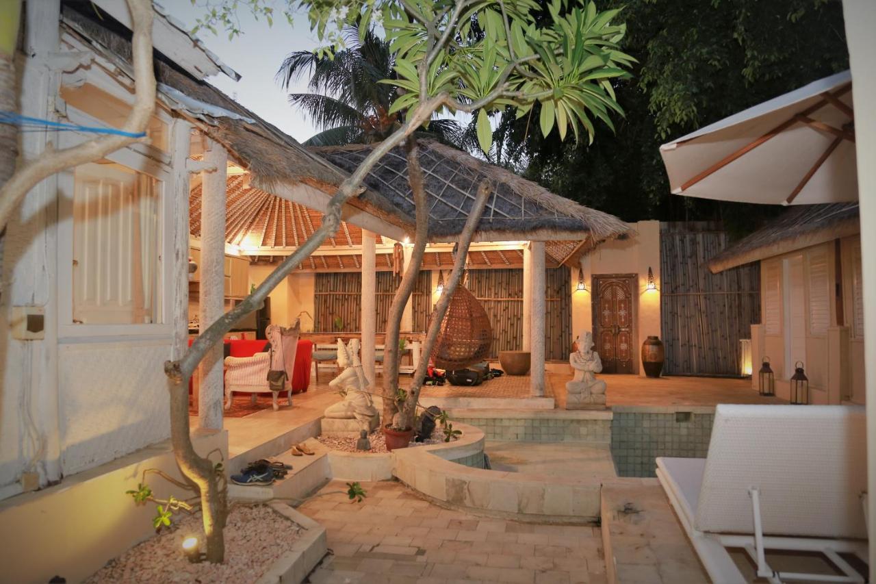 Villa Sentosa, Cheerful 3-Bedroom Villa With Pool Quần đảo Gili Ngoại thất bức ảnh