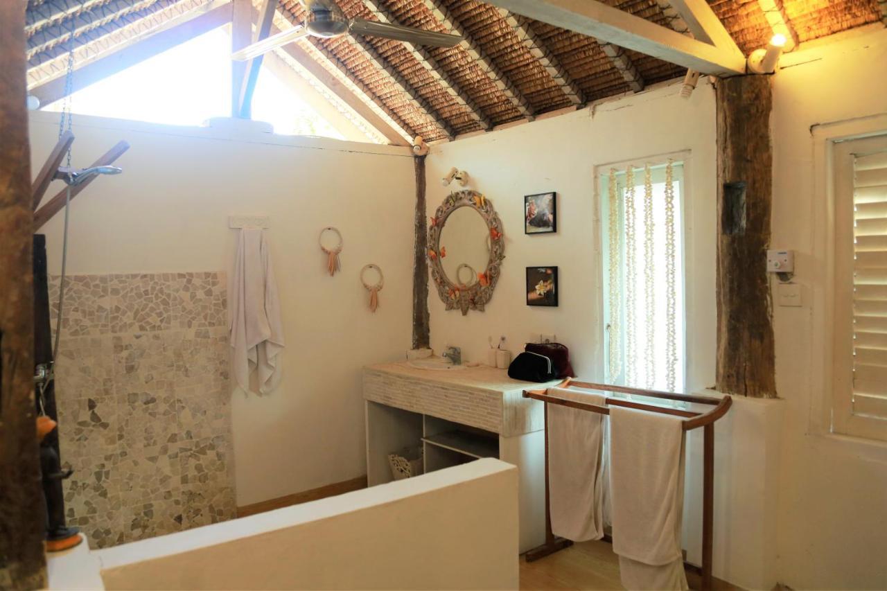 Villa Sentosa, Cheerful 3-Bedroom Villa With Pool Quần đảo Gili Ngoại thất bức ảnh