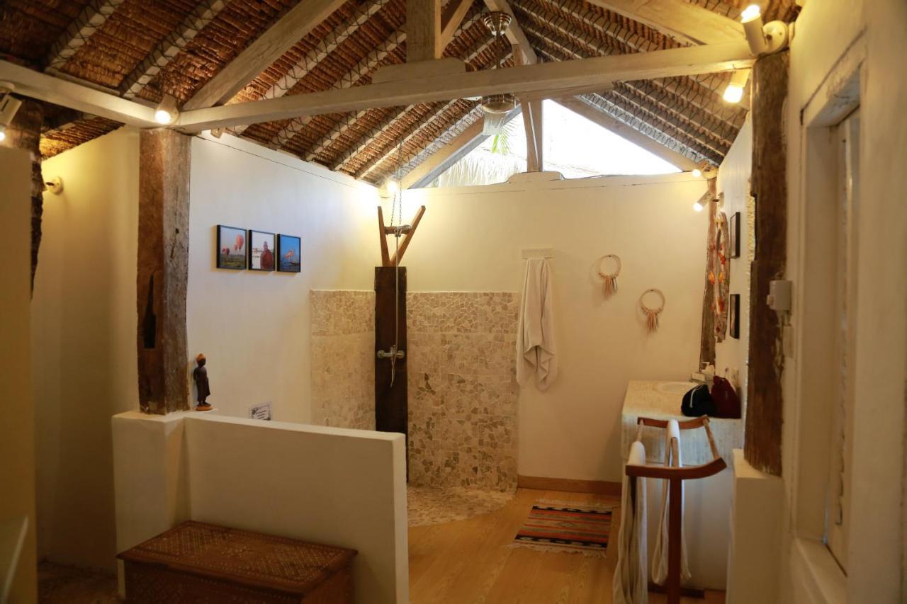 Villa Sentosa, Cheerful 3-Bedroom Villa With Pool Quần đảo Gili Ngoại thất bức ảnh